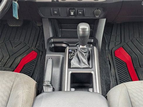 Used 2020 Toyota Tacoma SR5 image 18