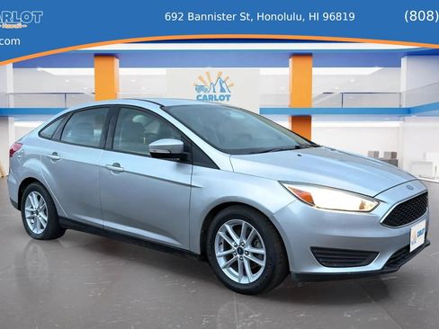 Used 2015 Ford Focus SE FWD image 11