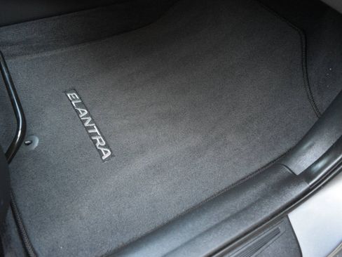 Used 2012 Hyundai Elantra GLS w/ Preferred Pkg 3 FWD image 20