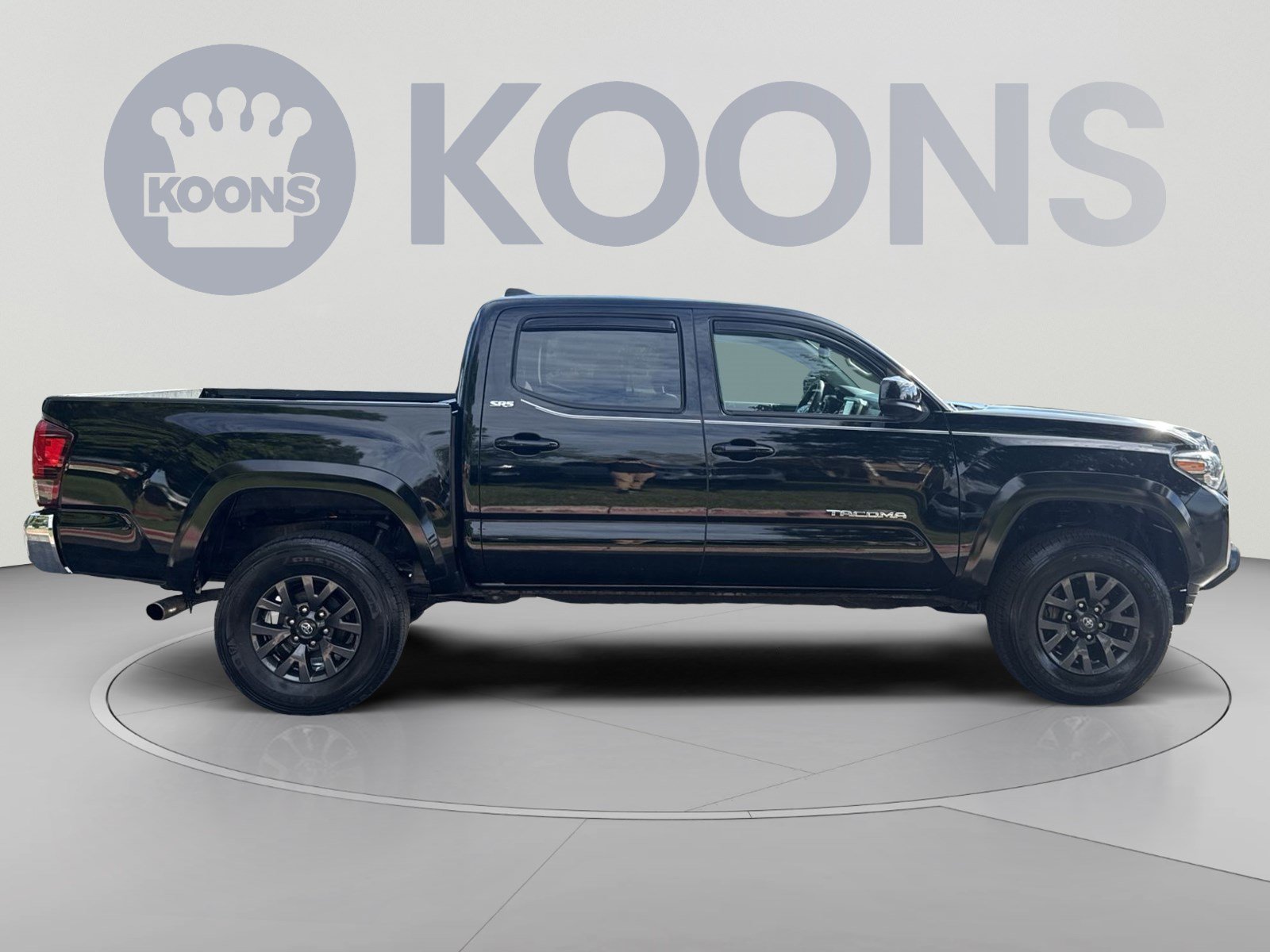 Used 2023 Toyota Tacoma SR5 RWD image 7