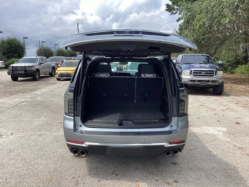 Used 2025 Chevrolet Tahoe Premier w/ Sun And Tow Package AWD/4WD image 11