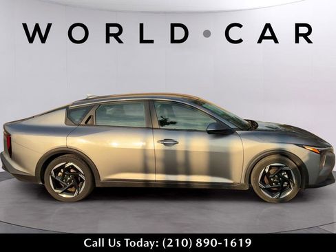 Used 2025 Kia K4 EX FWD image 5