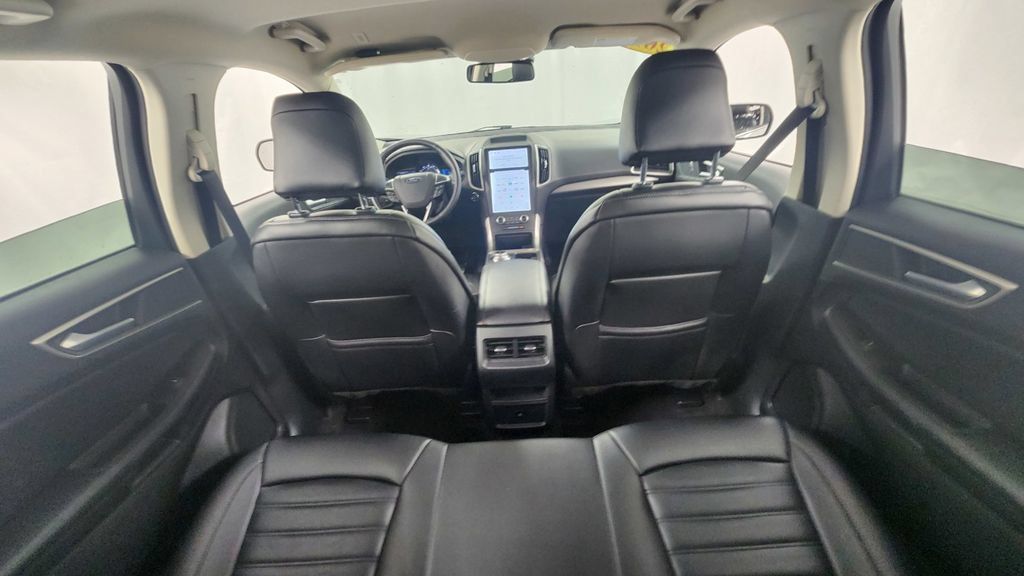 Used 2024 Ford Edge SEL AWD/4WD image 6