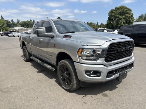 Used 2024 RAM 3500 Big Horn w/ Night Edition AWD/4WD image 4