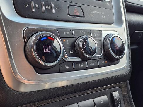 Used 2014 GMC Acadia SLT AWD/4WD image 17