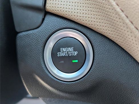 Used 2024 Chevrolet Equinox Premier image 27