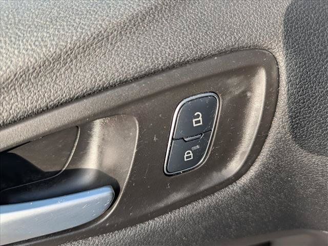 Used 2017 Ford Escape SE FWD image 26