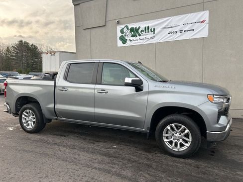 Used 2024 Chevrolet Silverado 1500 LT image 3