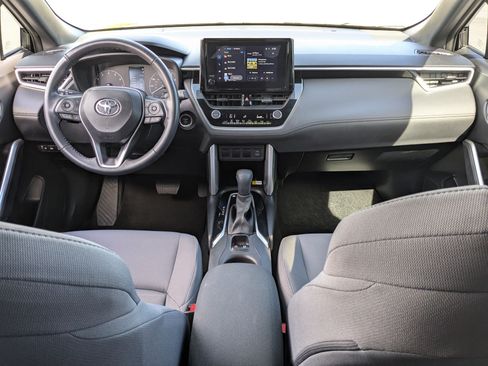 Used 2023 Toyota Corolla Cross AWD Hybrid image 28