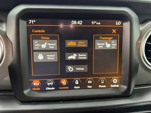 Used 2021 Jeep Wrangler Unlimited Sahara w/ Uconnect 4C Nav & Sound Group AWD/4WD image 19