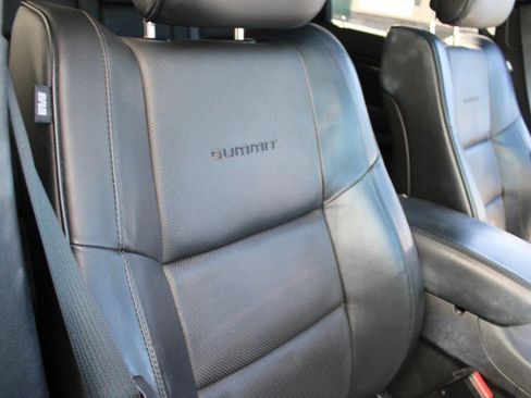 Used 2016 Jeep Grand Cherokee Summit w/ Skid Plate Group image 20