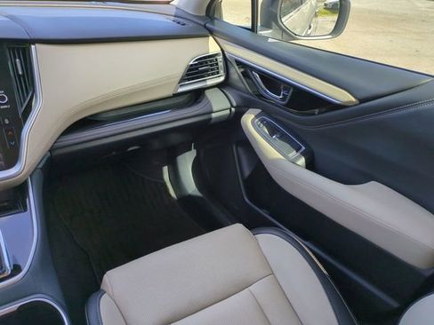 Used 2020 Subaru Outback Limited image 19