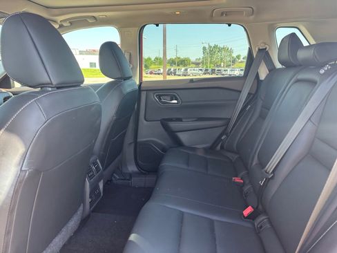 Used 2023 Nissan Rogue SL w/ SL Premium Package AWD/4WD image 10
