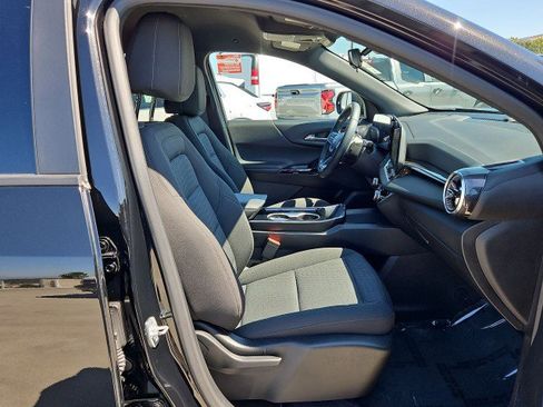 Used 2025 Chevrolet Equinox LT FWD image 28