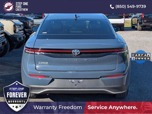 Used 2025 Toyota Crown XLE image 6