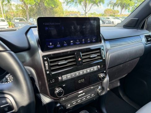 Used 2023 Lexus GX 460 w/ Black Line Special Edition image 26