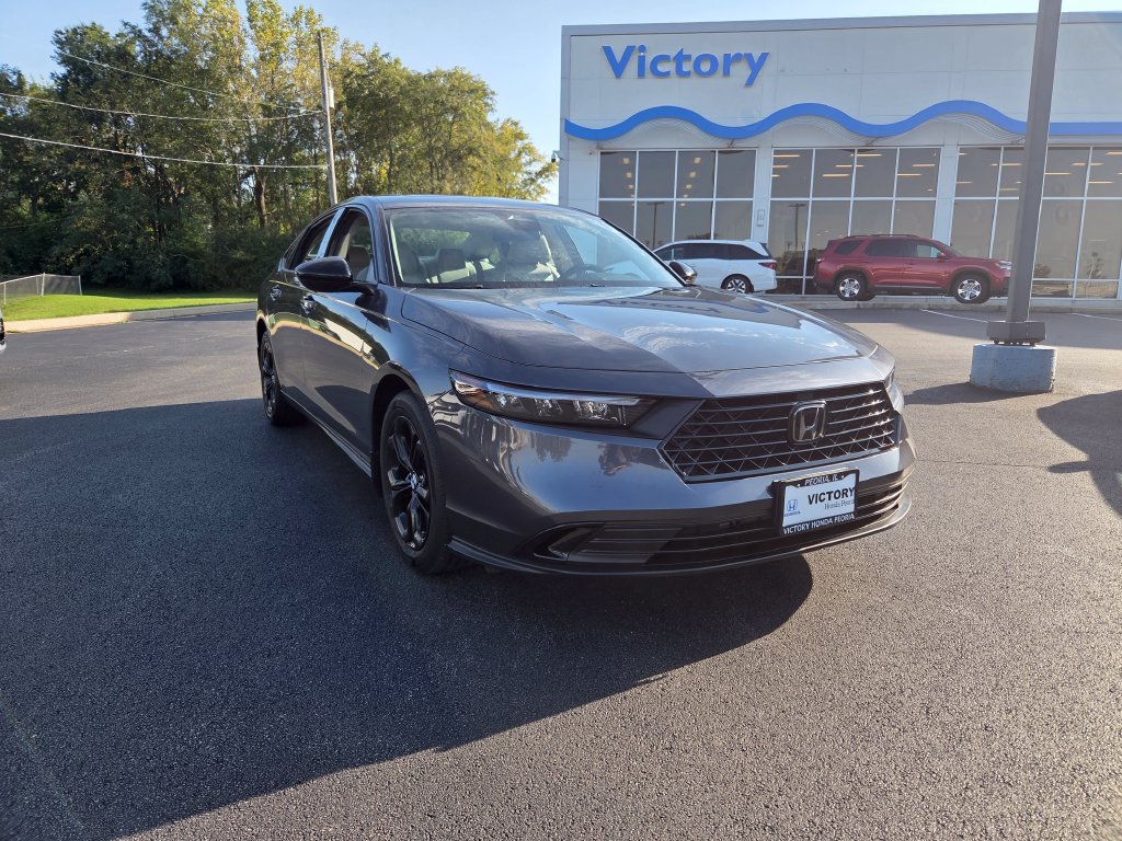 Certified 2025 Honda Accord SE image 1