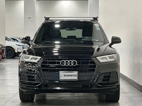 Used 2020 Audi Q5 2.0T Titanium Premium Plus w/ Premium Plus Package AWD/4WD image 9