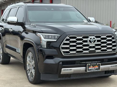 Certified 2024 Toyota Sequoia Capstone AWD/4WD image 7