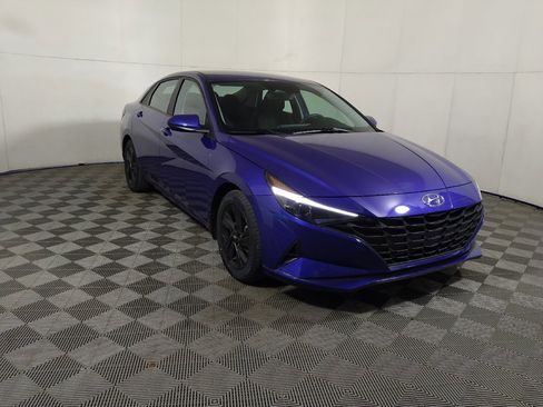 Used 2023 Hyundai Elantra SEL FWD image 14