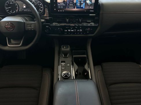 New 2026 Nissan Pathfinder Rock Creek image 4