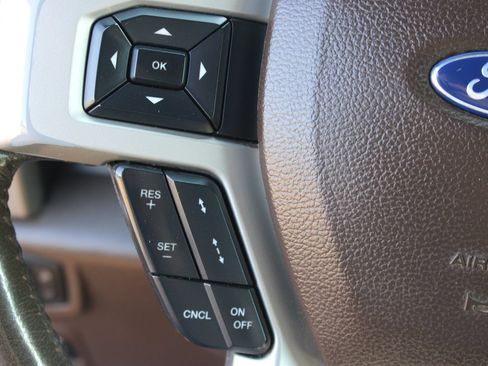Used 2020 Ford F150 King Ranch w/ Equipment Group 601A Luxury AWD/4WD image 19