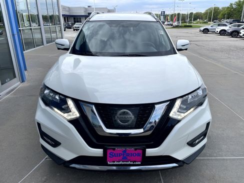 Used 2017 Nissan Rogue SV w/ SV Premium Package AWD/4WD image 5