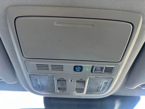 Used 2021 Honda Accord Touring image 45