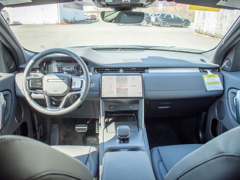 New 2026 Land Rover Discovery Sport Landmark AWD/4WD image 17