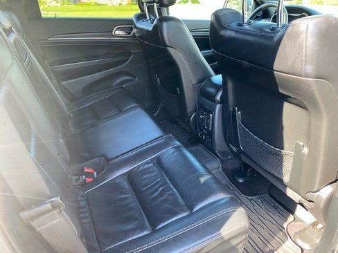 Used 2017 Jeep Grand Cherokee Limited AWD/4WD image 25