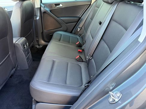 Used 2014 Volkswagen Tiguan S FWD image 30