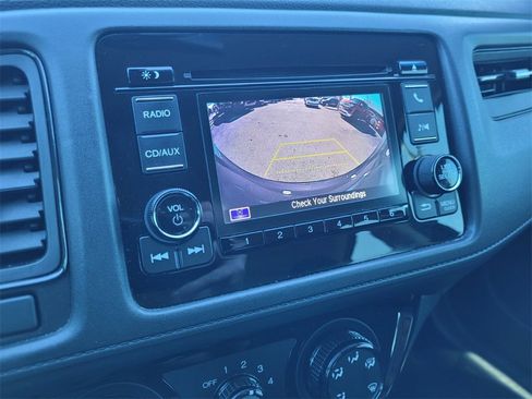 Used 2018 Honda HR-V LX image 31