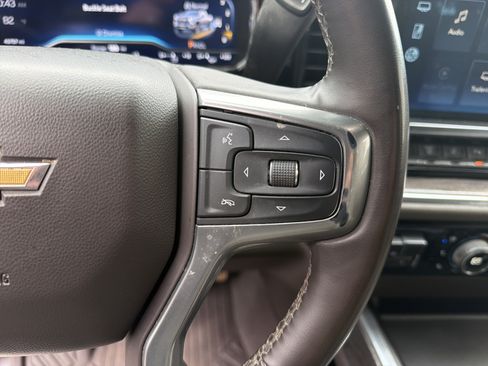 Used 2024 Chevrolet Silverado 2500 LTZ w/ LTZ Convenience Package AWD/4WD image 19