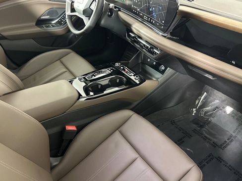 Certified 2025 Audi A6 e-tron Premium Plus w/ Premium Plus RWD image 14