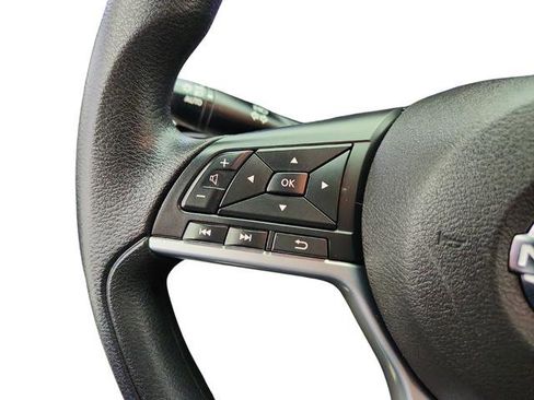 Used 2024 Nissan Sentra SV FWD image 17