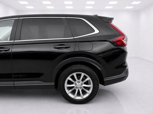 Used 2025 Honda CR-V EX-L image 5
