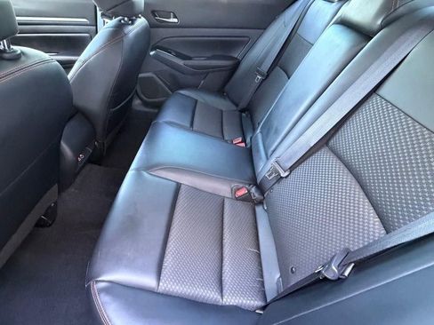 Used 2024 Nissan Altima 2.5 SR image 14