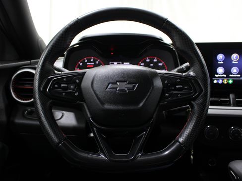 Used 2024 Chevrolet Trax RS w/ Driver Confidence Package FWD image 11
