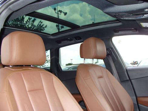 Used 2018 Audi A4 2.0T allroad Premium Plus image 12