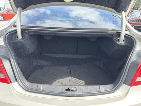 Used 2014 Buick LaCrosse Leather w/ Driver Confidence Package FWD image 33