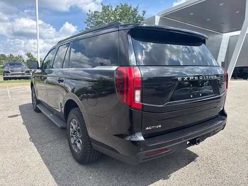 Used 2025 Ford Expedition Max Active AWD/4WD image 5