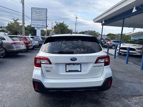 Used 2019 Subaru Outback 2.5i Limited AWD/4WD image 3