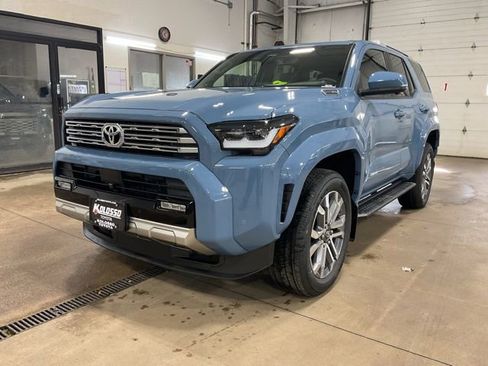 New 2026 Toyota 4Runner Limited AWD/4WD image 3