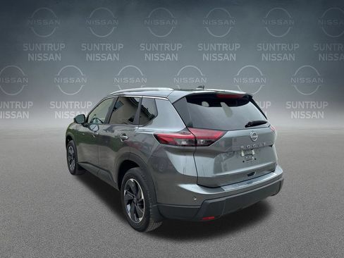 Used 2025 Nissan Rogue SV w/ SV Premium Package FWD image 37