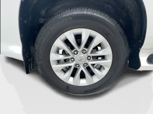 Used 2022 Lexus GX 460 Premium w/ Premium Plus Package AWD/4WD image 14