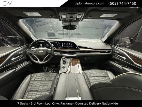 Used 2023 Cadillac Escalade ESV Sport Platinum w/ LPO, ONYX Package AWD/4WD image 47