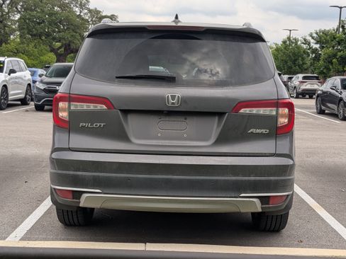 Used 2019 Honda Pilot Touring image 5