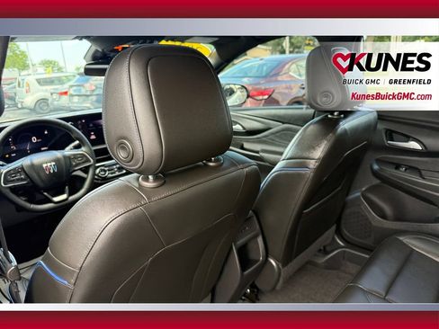 Used 2025 Buick Envista Sport Touring w/ Experience Buick Package FWD image 35