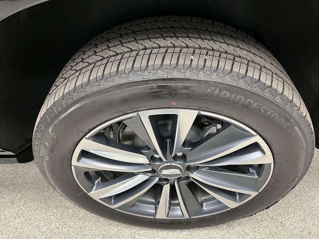 Used 2026 Cadillac Escalade Sport AWD/4WD image 16