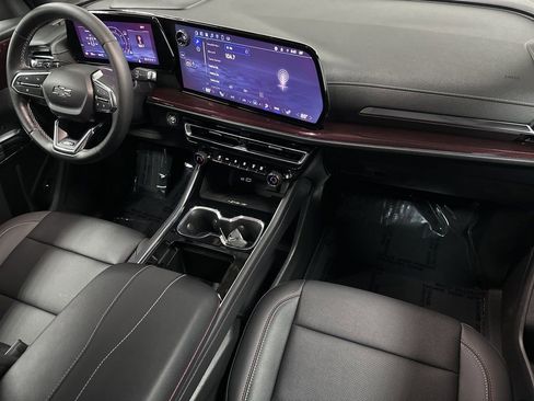 Used 2025 Chevrolet Traverse Z71 w/ Driver Confidence Package image 12